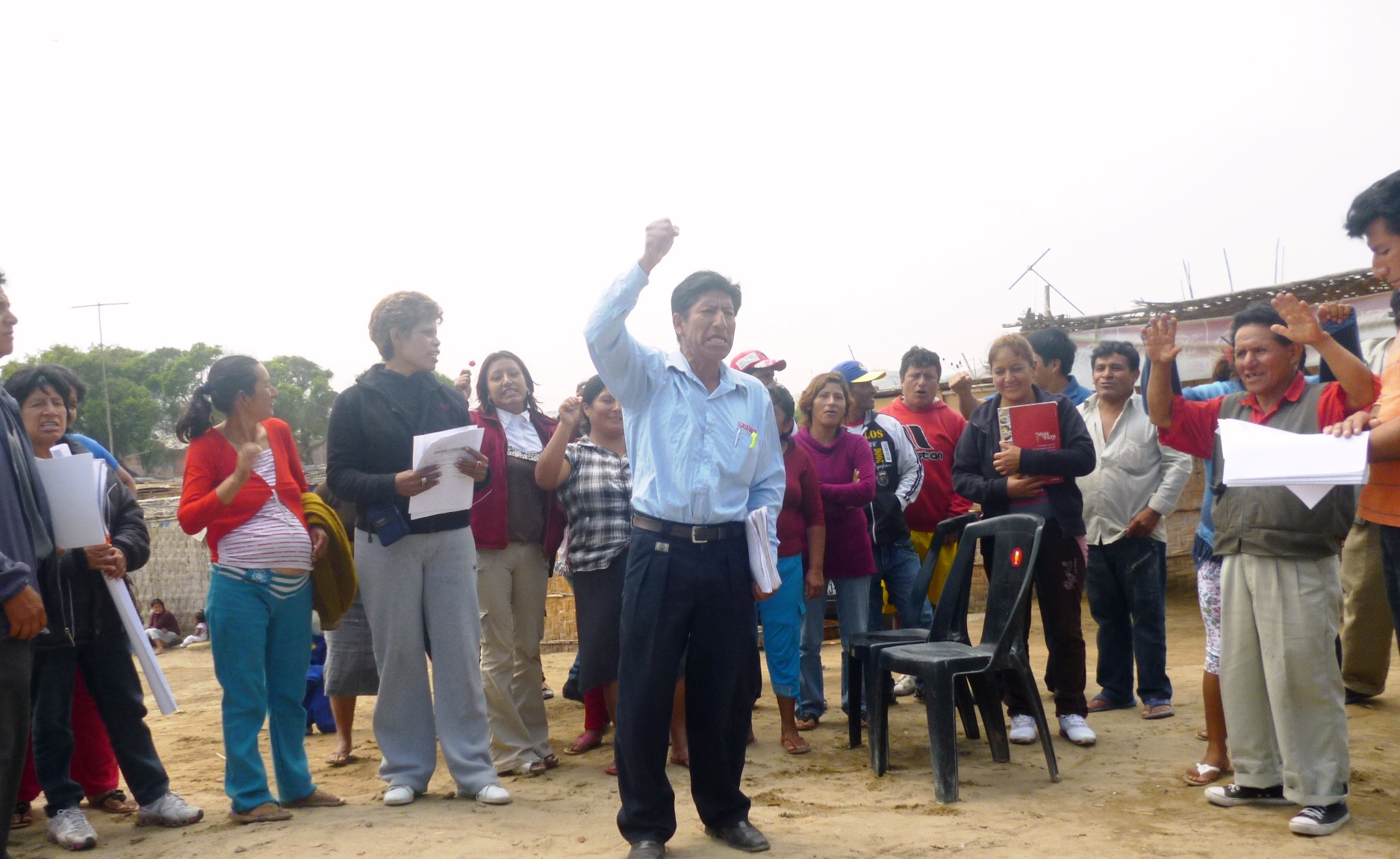   30 familias de “Villa España” temen ser desalojadas de terrenos