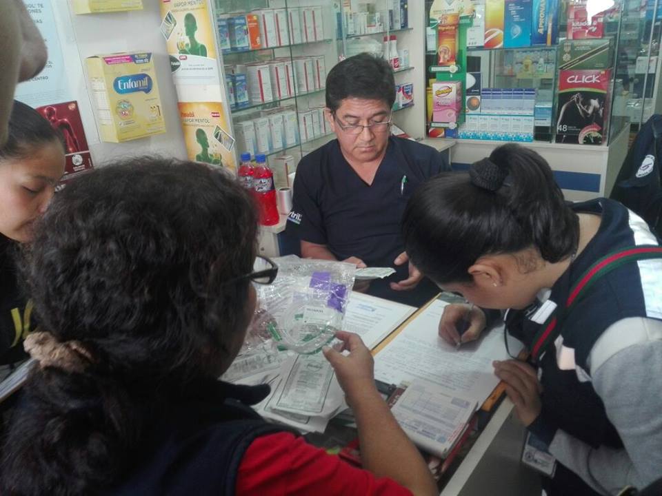 Chimbote: frente a “La Caleta” intervienen dos farmacias y clausuran otra por no tener autorización sanitaria