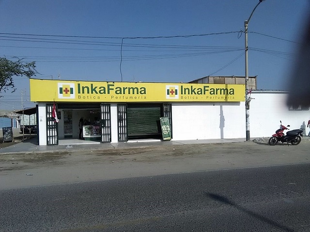 Cuatro delincuentes provistos de armas de fuego asaltan farmacia en Nuevo Chimbote 