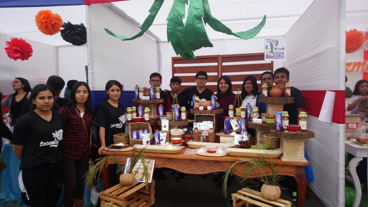 Alumnos de Ingeniería de la UCV realizan VII Feria de Productos y Servicios  