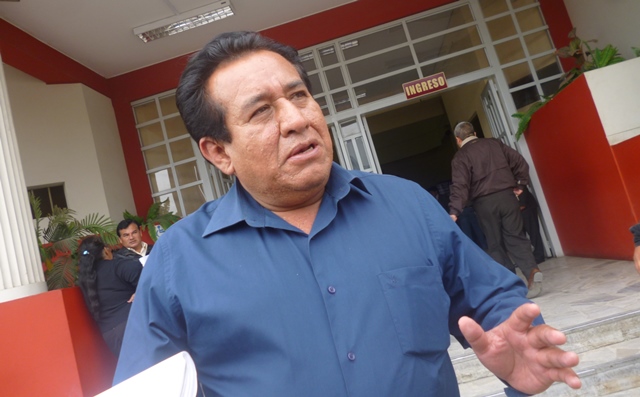 Colegios privados enseñan como academias pre universitarias