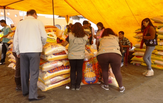 Se inició tercera feria de arroz con precios módicos
