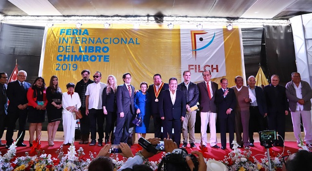 Feria Internacional del Libro de Chimbote se inauguró hoy con la presencia de agregado cultural de España