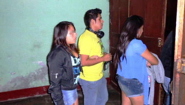 Allanan cochera donde se realizaba presunta fiesta semáforo