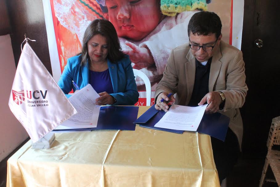 Chimbote: UCV firma convenio con radio local