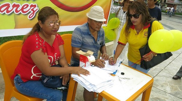 Chimbote: seguidores de "Cuenta Conmigo" siguen recolectando firmas para inscribir a su movimiento