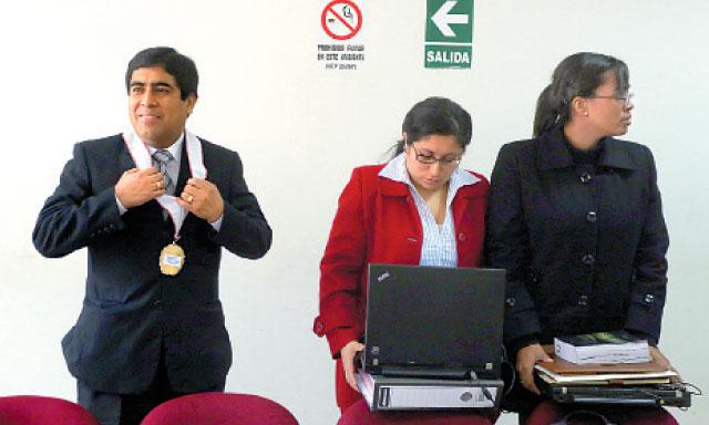 Fiscal interviene canal 25 por presuntos nexos con la corrupción en Áncash