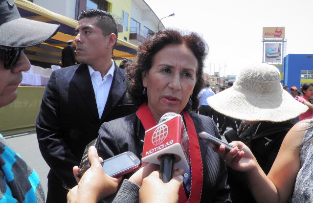 Nancy Moreno saluda que Congreso haya recomendado suspender a congresista Benítez‏ 