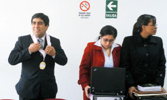 Rechazan pedido para excluir a fiscal Marco Huamán del caso “La Centralita”