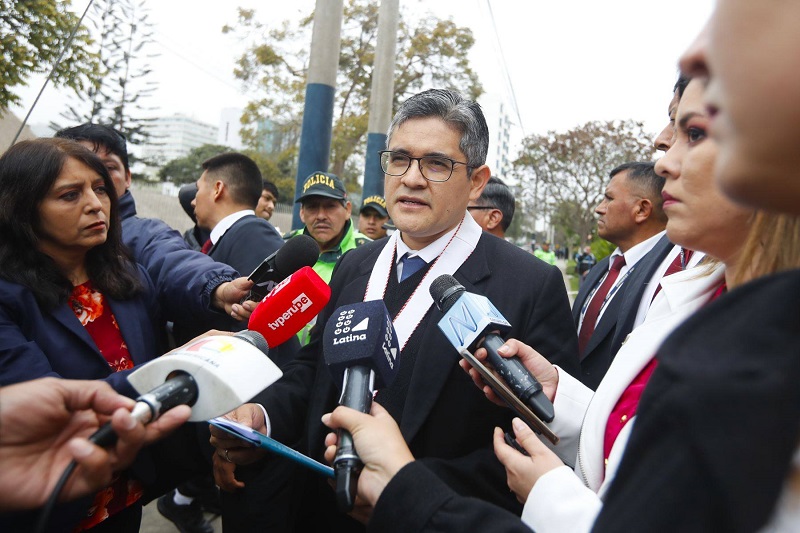 Fiscal José Domingo Pérez allana oficinas de CONFIEP