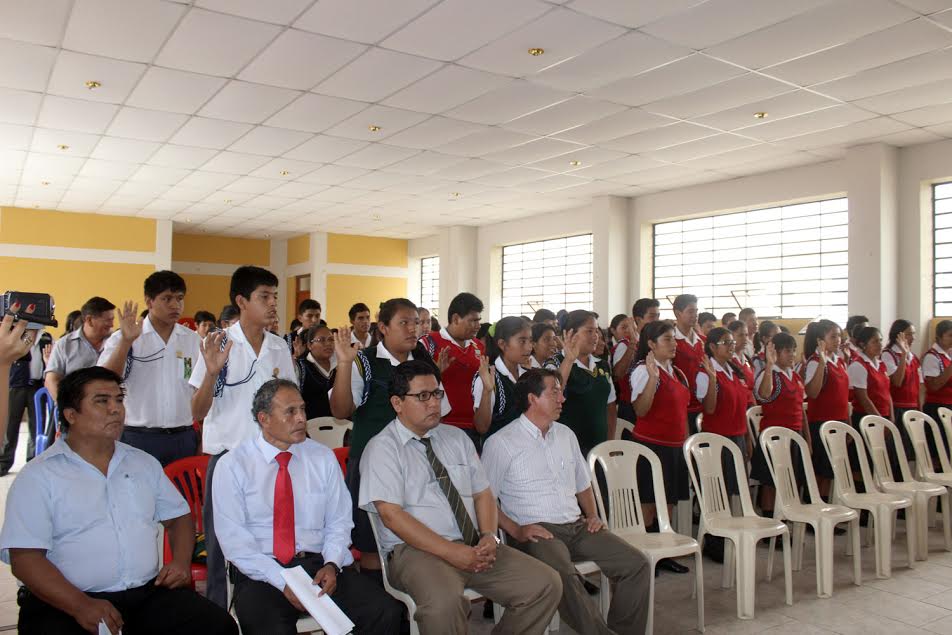 Estudiantes de colegios de Casma fueron juramentados como Fiscales Escolares