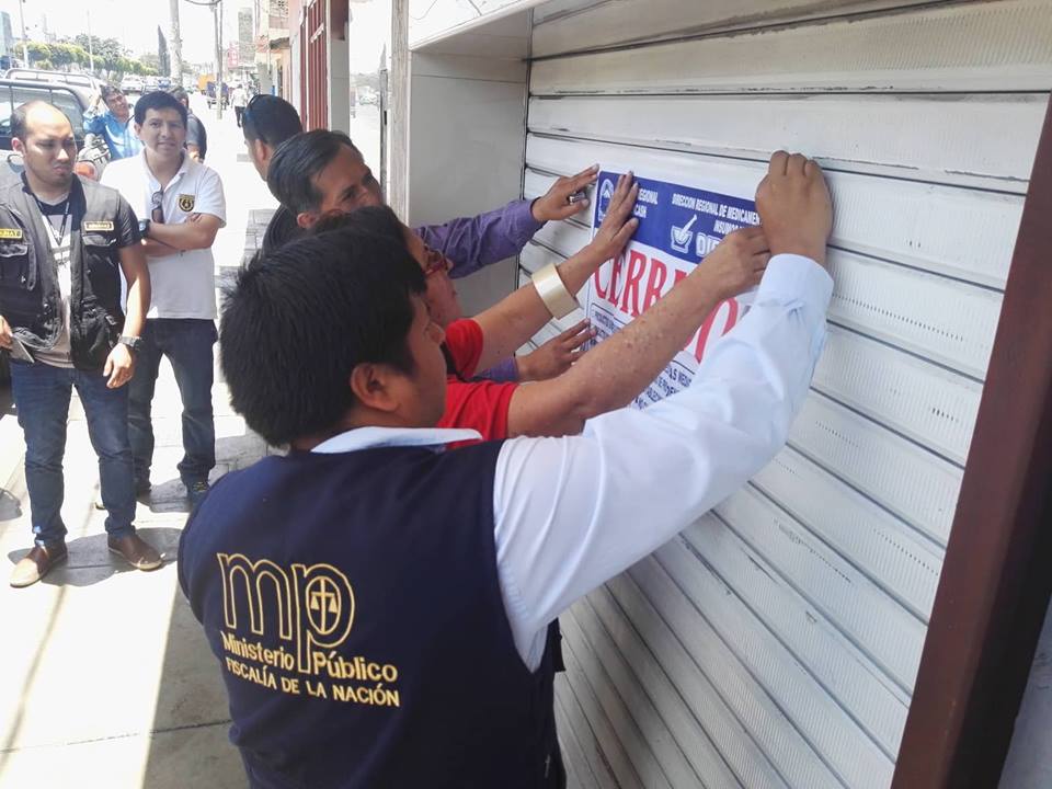 Chimbote: clausuran botica por comercializar medicamentos vencidos 