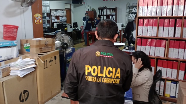 Fiscalía interviene comuna de Nuevo Chimbote por presuntas irregularidades en compra de camionetas