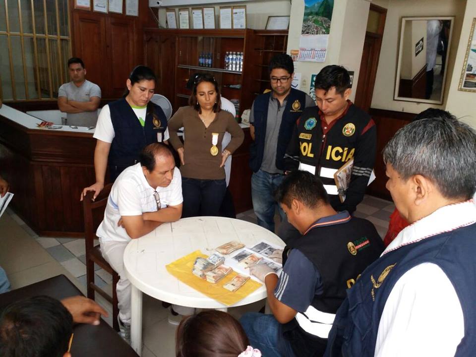 Fiscalía del Santa interviene a funcionario cobrando coima de s/30 mil