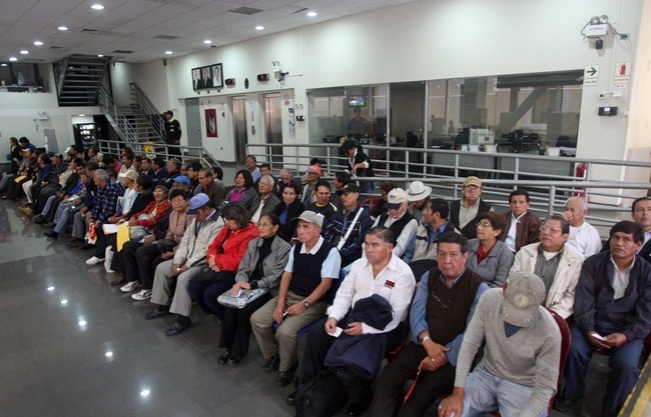 Adultos mayores no necesitan actualizar DNI para cobrar aportes del Fonavi