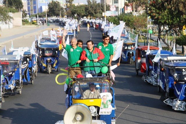 Mototaxistas expresaron respaldo a candidato Humanista