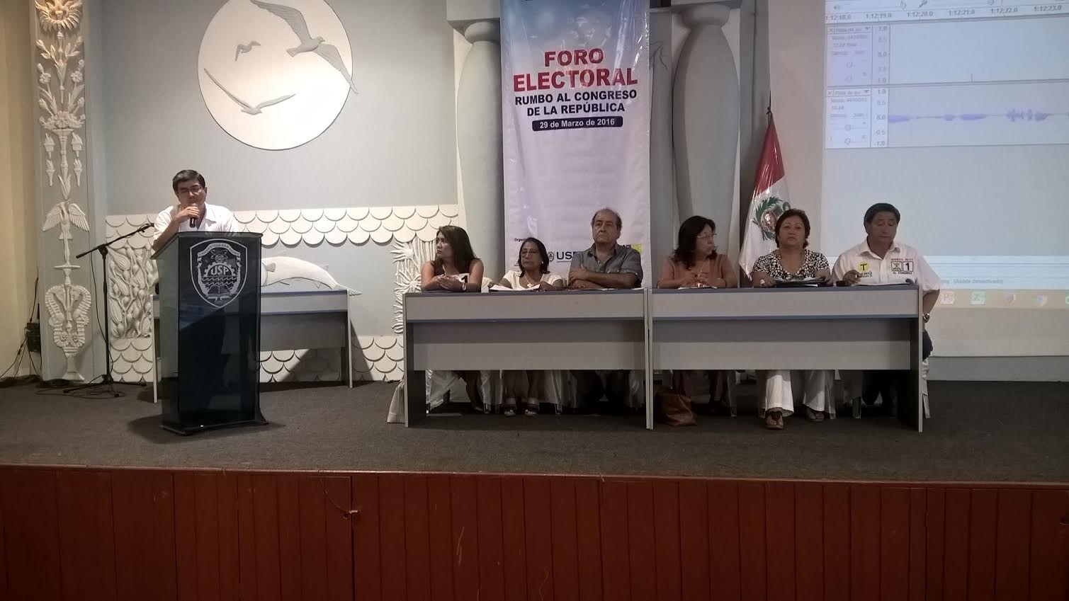  Foro Diálogos por la Democracia: Tania Ruiz y Oscar Zavaleta inician su participación