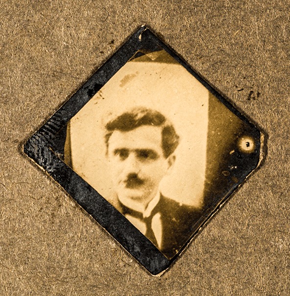 BNP: “Un recorrido íntimo por José María Eguren” 