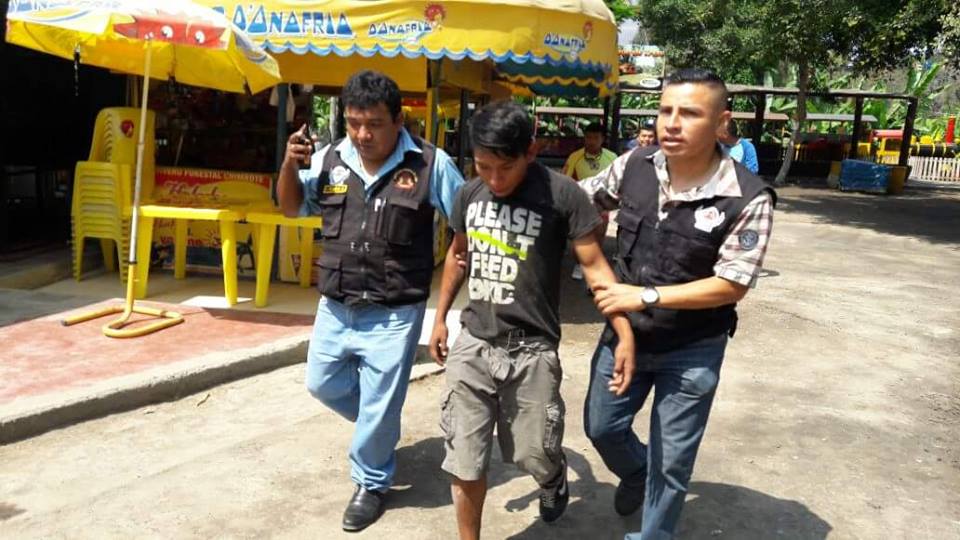 Facineroso roba celular a joven y se esconde en Vivero Forestal de Chimbote