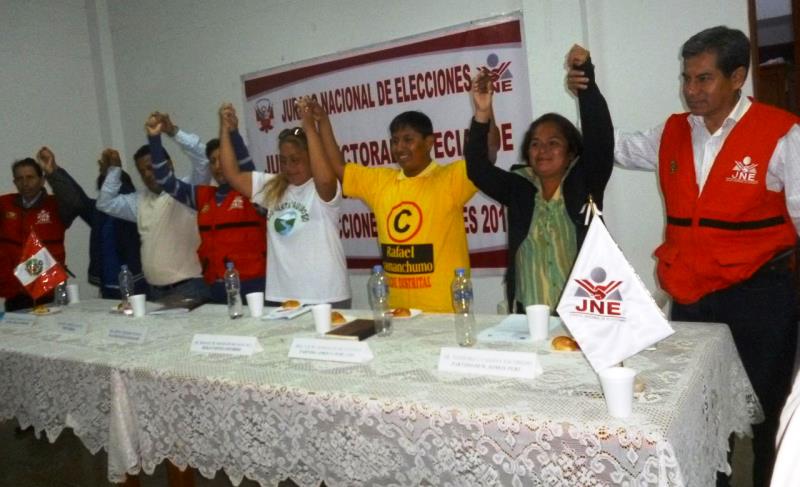 Candidatos a sillón municipal de Samanco presentaron propuestas en debate