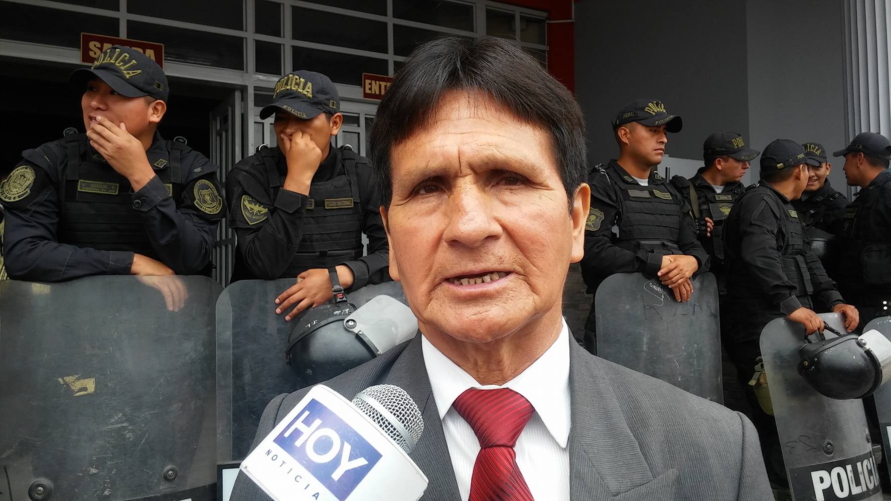 Trabajadores de la Corte Superior del Santa realizan plantón y advierten que retomarán huelga