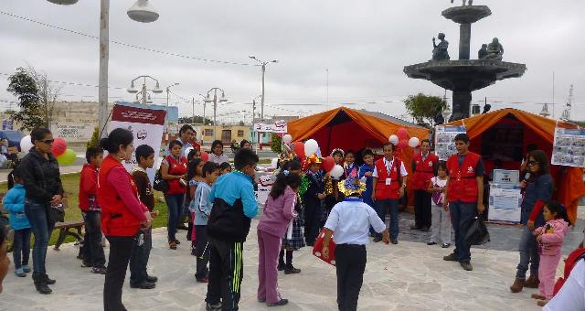Samanco: Feria electoral informativa congregó a pobladores en plaza central 