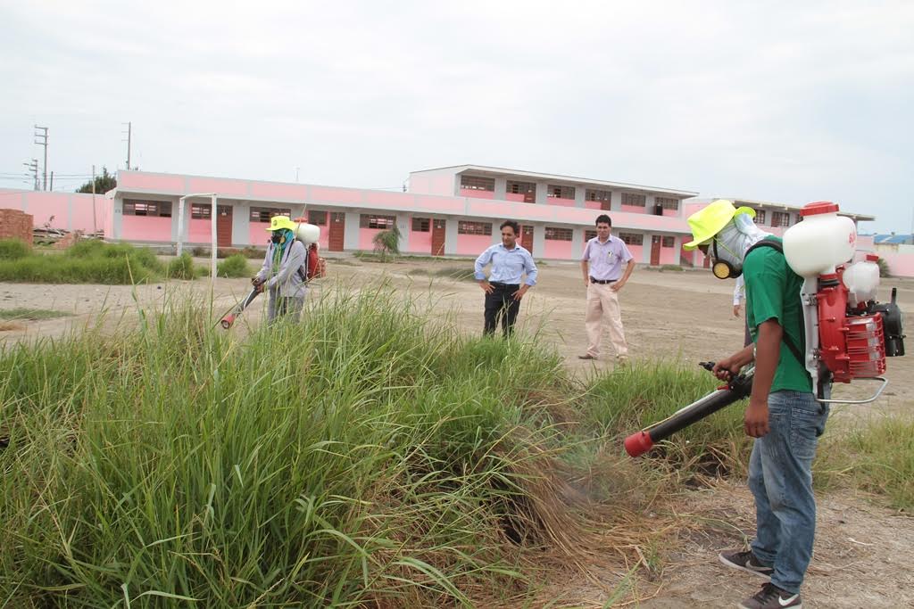  Municipalidad inició campaña de fumigación contra el zika en los colegios