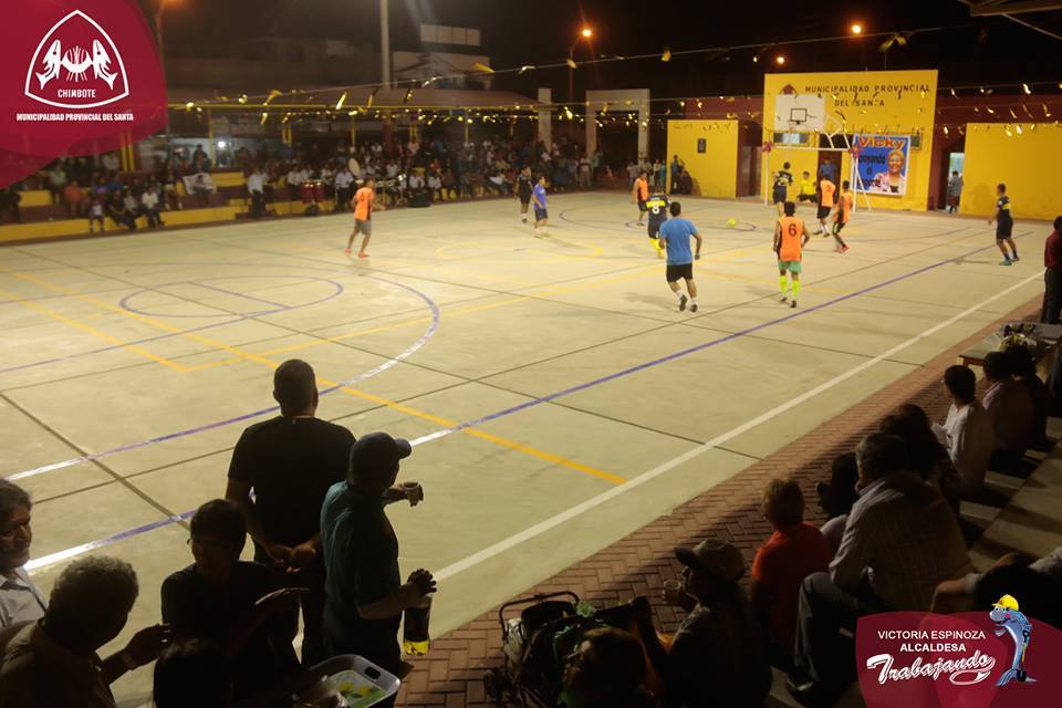 Municipalidad Provincial del Santa inauguró losa multideportiva en Señor de los Milagros