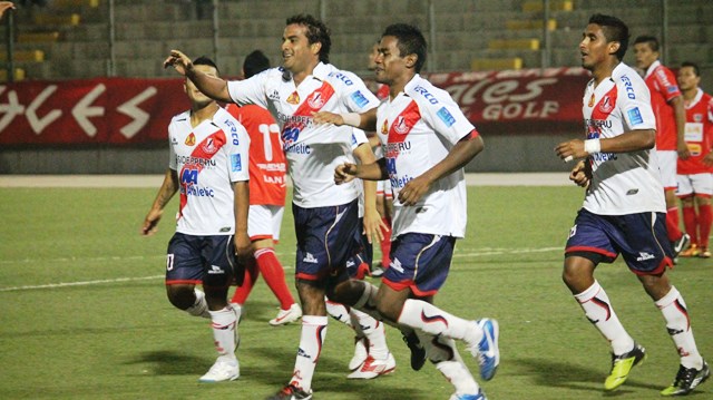 Gálvez entrenó esta tarde en Chiclayo y mañana viernes buscará ganar a Aurich  