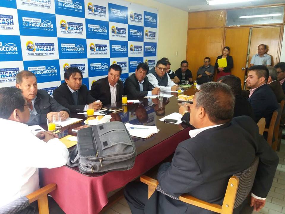 Gobernador de Áncash advierte a sus funcionarios que serán cesados si no cumplen sus expectativas