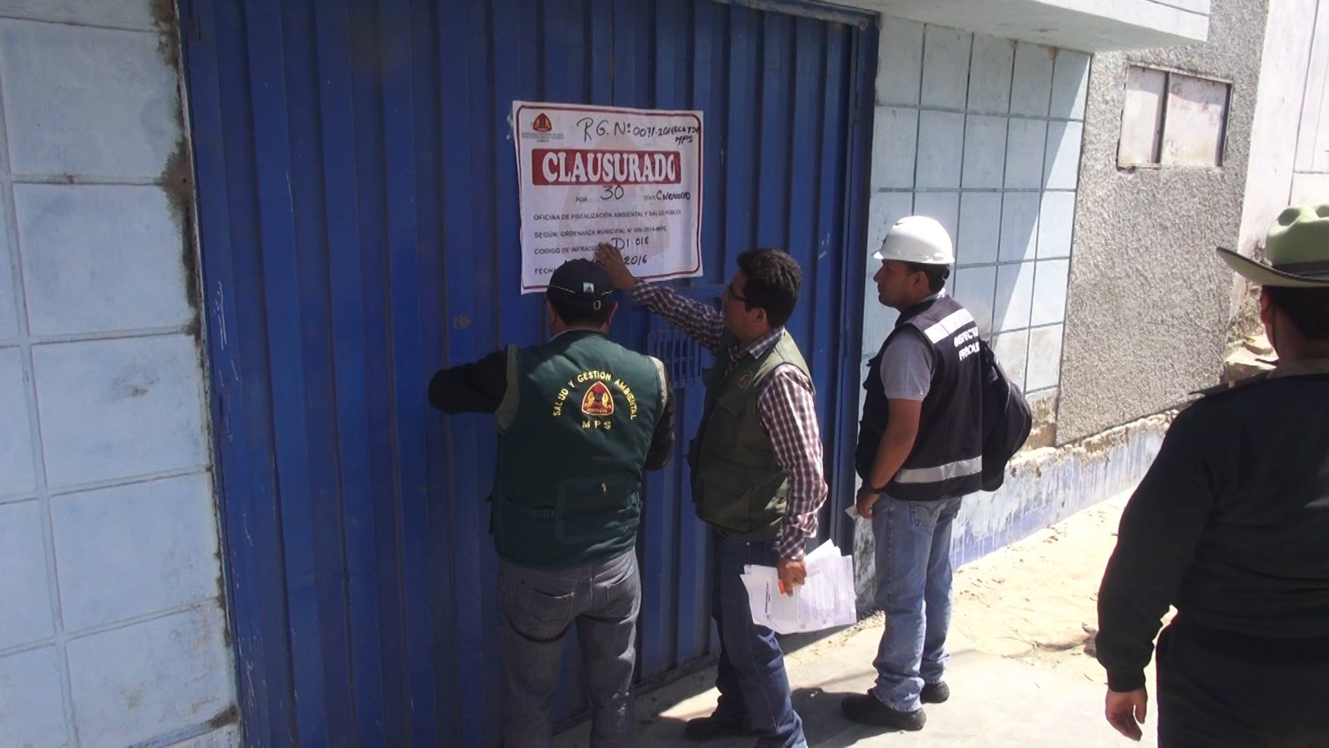 Clausuran pesquera que no se habría conectado al emisor de Aproferrol