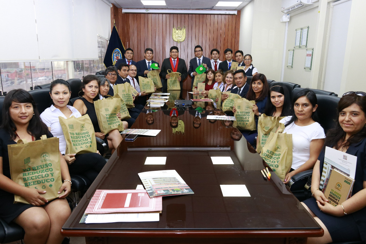 Corte del Santa reconoció a ganadores del V Concurso de Ecoeficiencia y a integrantes del comité