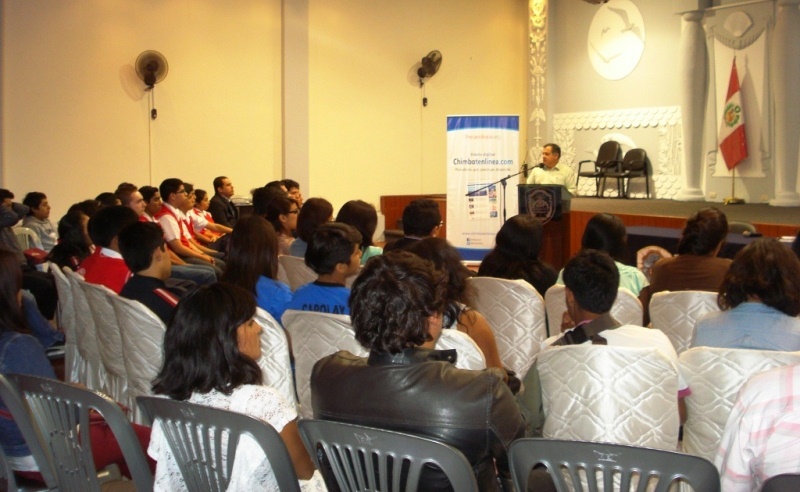 Universitarios de Chimbote motivados a ser observadores electorales de Transparencia