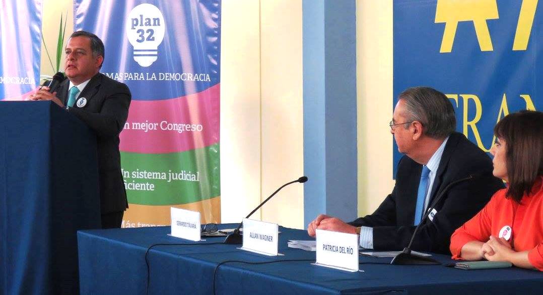 Plan 32 en Chimbote: por la reforma del Congreso, Poder Judicial y sistema electoral