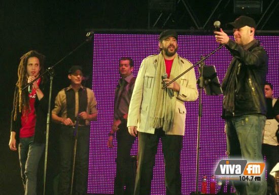 Juan Luis Guerra, vía pantalla gigante, se unirá a concierto de Gianmarco en Chimbote