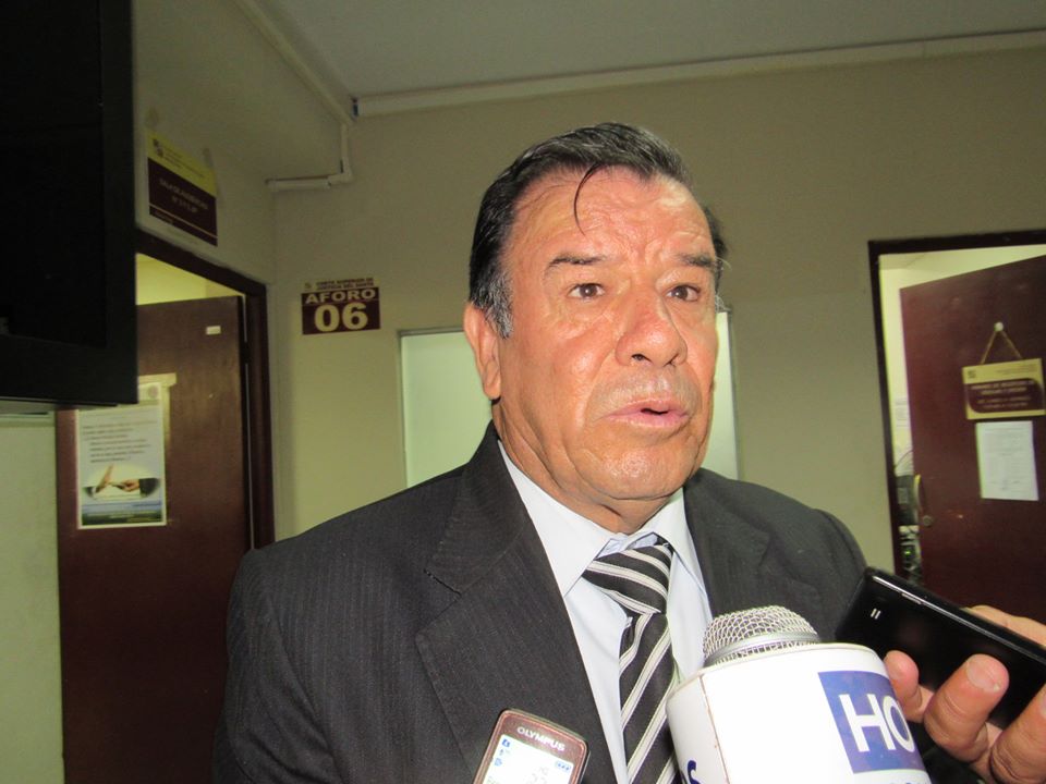 Chimbote: Gilmer Díaz dice no poder asumir rectorado de la USP porque no hay documento oficial