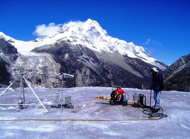 Glaciales de Áncash serán monitoreados con 16 estaciones meteorológicas para evaluar posibles daños