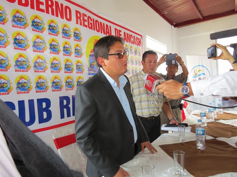 Gobernador Vargas afirma que gestionará Colegio de Alto Rendimiento para Chimbote