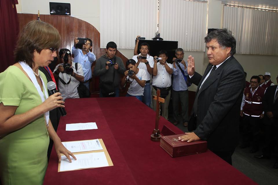 Chimbote: juramentan a nuevo gobernador para la provincia del Santa