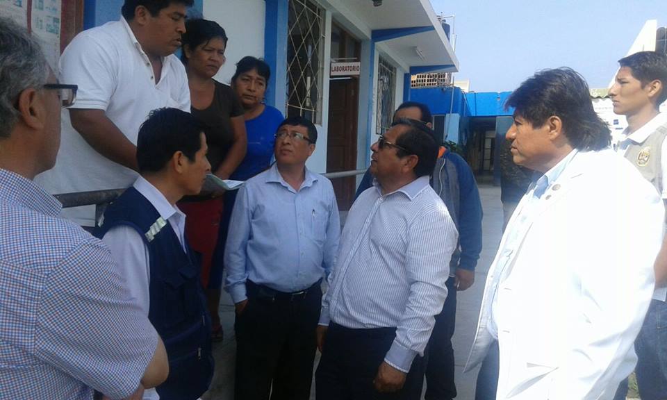 Gobernador de Áncash se compromete en refaccionar la infraestructura del hospital La Caleta de Chimbote