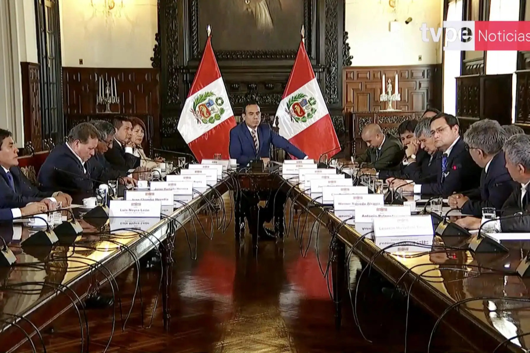 Presidente José Jerí articula acciones con gobernadores regionales en Palacio de Gobierno