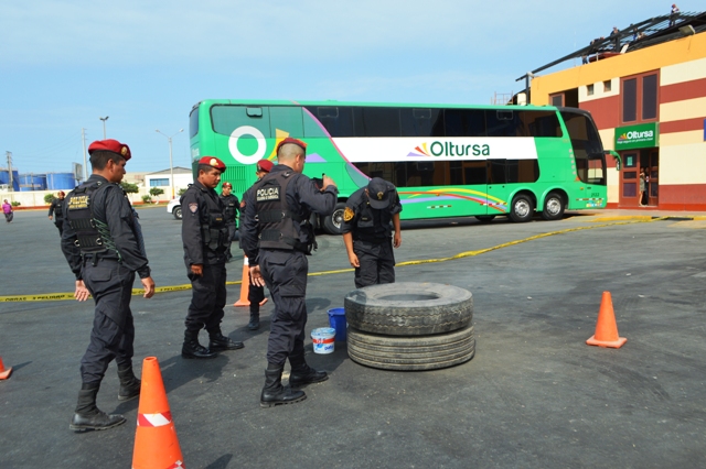 Tensión por explosión de granada hechiza en terminal terrestre de Chimbote