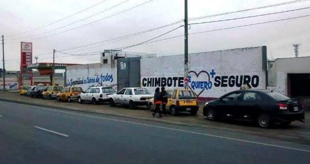 Chimbote: choferes hacen largas colas por desabastecimiento de GLP 