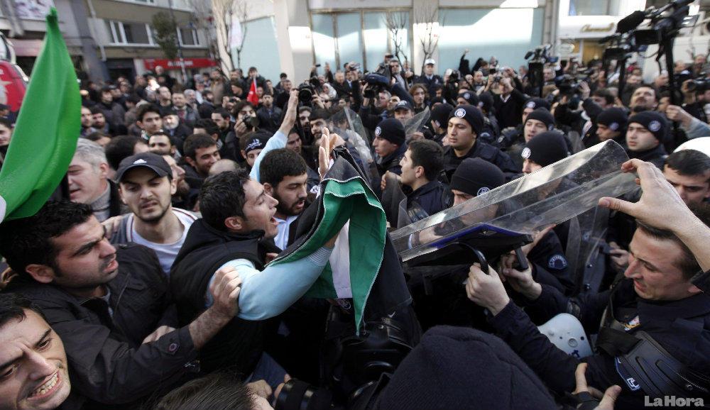 Iglesias Orientales se suman al Papa y piden fin a la violencia en Siria (Video)