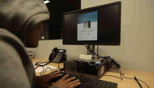 Chimbote: cuatro años y dos meses estará internado adolescente que chantajeó a menor por Facebook