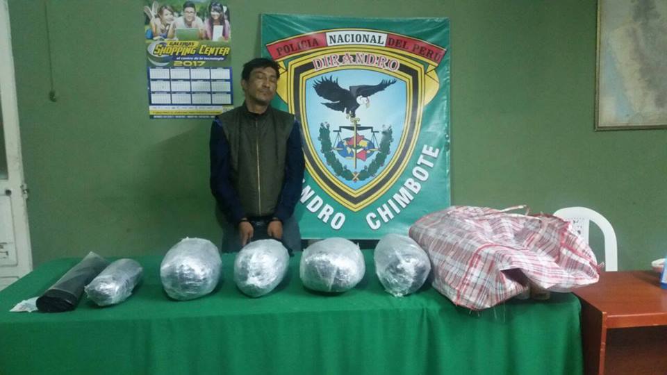 Capturan a sujeto con 8 kilos de marihuana en la carretera de penetración Chimbote-Sihuas