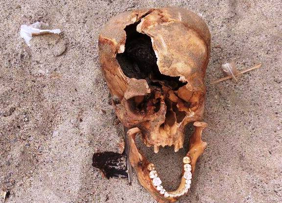 Poblador de “Lomas del Mirador” en Nuevo Chimbote halló un cráneo cuando cavaba en su vivienda
