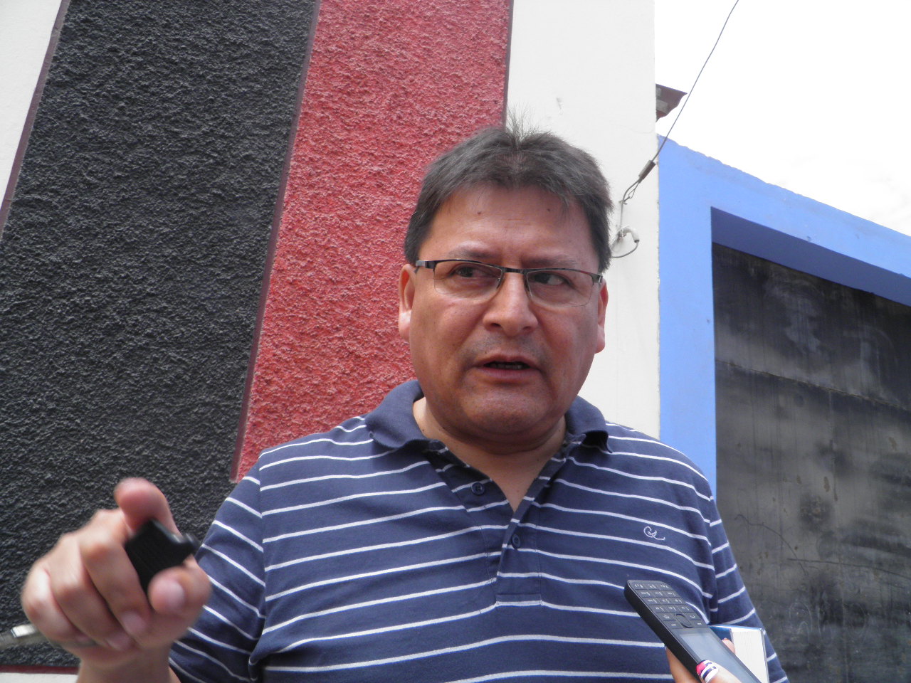 Abogado Henry Aldea cuestiona a “donantes” de Waldo Ríos 