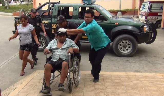 Padre de familia salva de morir atropellado por un camión en Nuevo Chimbote