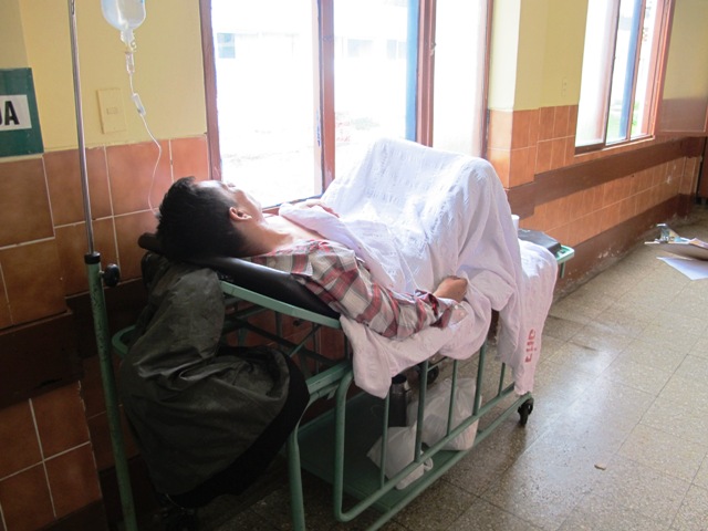 Chimbote: Suboficial PNP fue herido accidentalmente de un balazo en la pierna derecha